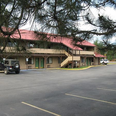 Branding Iron Motel Chama Экстерьер фото