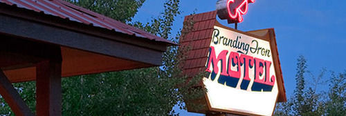 Branding Iron Motel Chama Экстерьер фото
